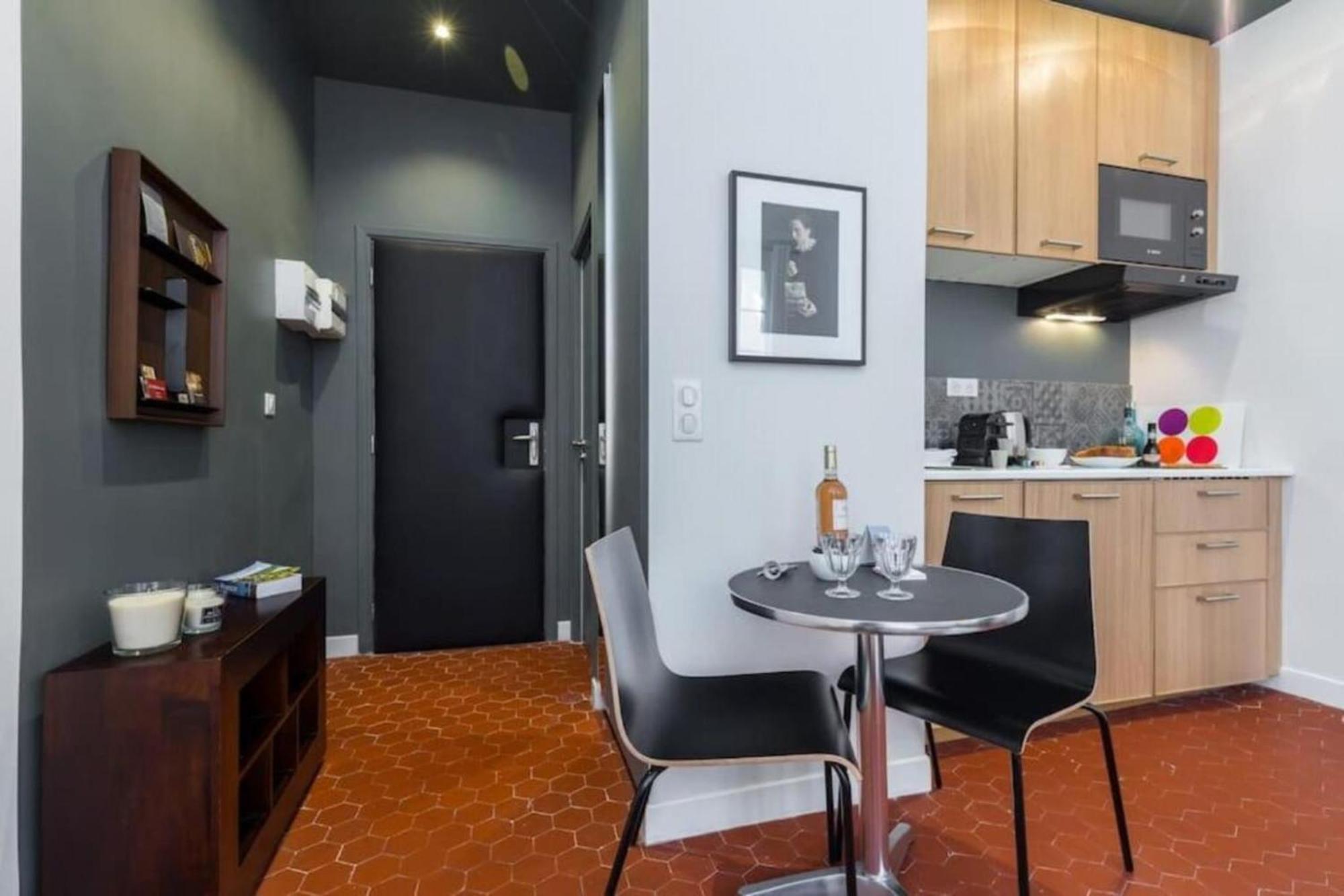 Droite - Bright In The Old Town Apartment Nice